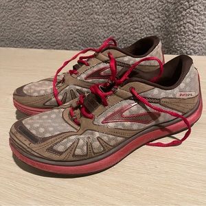 Brooks sneakers size 9 pure grit gym running shoes trainers